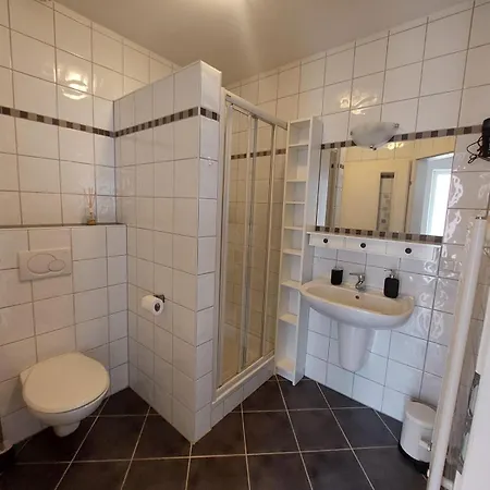 Thelakehouse 70m2 With Terrasse And Or 25m2 Single Appartement Pörtschach am Wörthersee